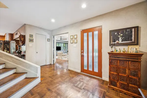 2500 Glen Haven BLVD, Houston, TX 77030