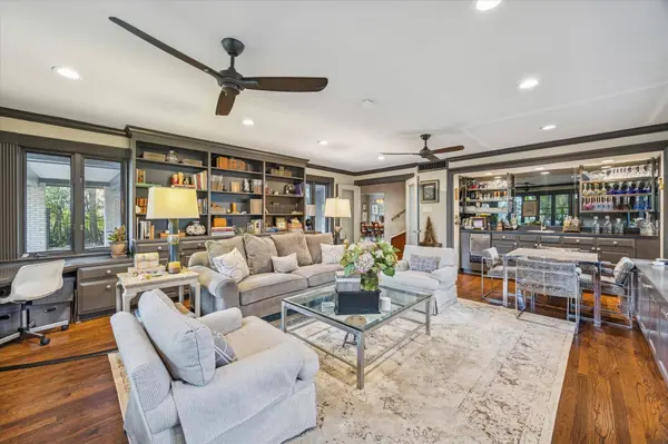 2500 Glen Haven BLVD, Houston, TX 77030