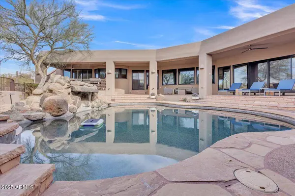 10040 E HAPPY VALLEY Road #300, Scottsdale, AZ 85255