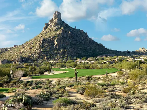 10040 E HAPPY VALLEY Road #300, Scottsdale, AZ 85255