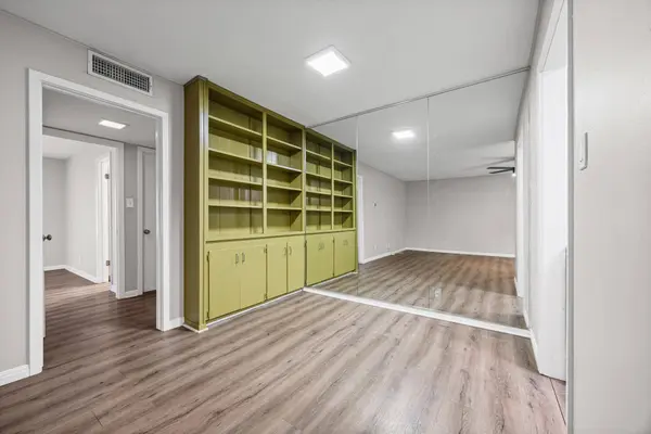1240 Barton Hills DR #105, Austin, TX 78704