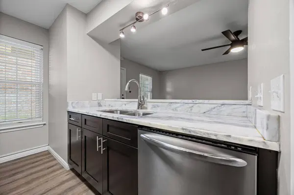 1240 Barton Hills DR #105, Austin, TX 78704