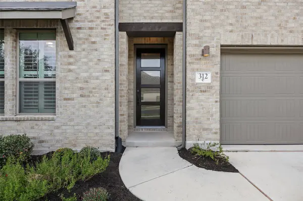 312 MADDOX DR, Georgetown, TX 78628