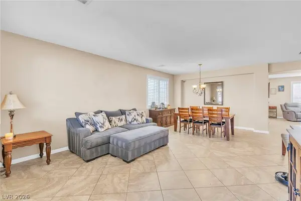 67 Crescent Palm CT, Henderson, NV 89002