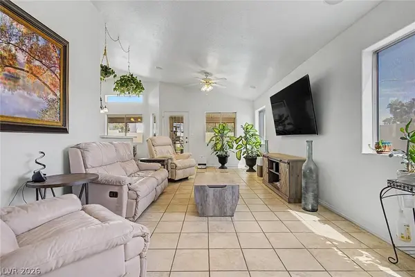 998 Trackers Glen AVE, Henderson, NV 89015