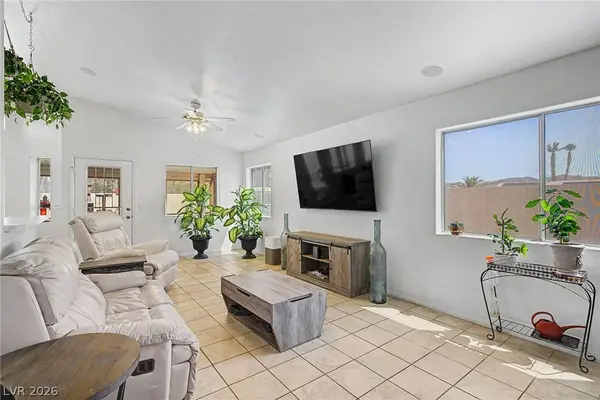 998 Trackers Glen AVE, Henderson, NV 89015