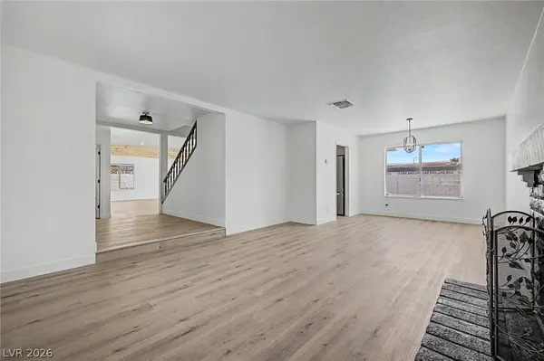 3305 Irv Marcus DR, Las Vegas, NV 89108