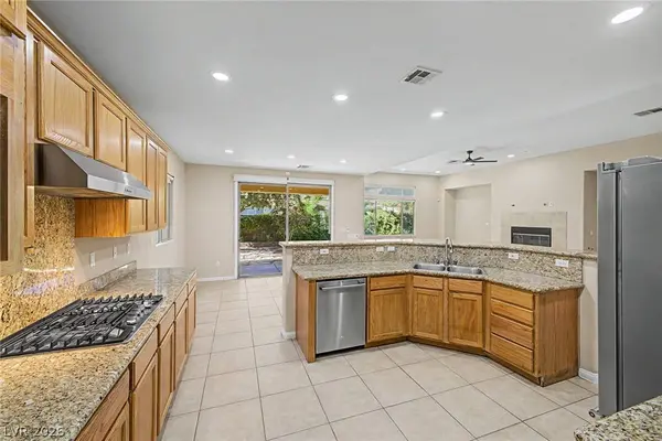 8274 Cupertino Heights WAY, Las Vegas, NV 89178