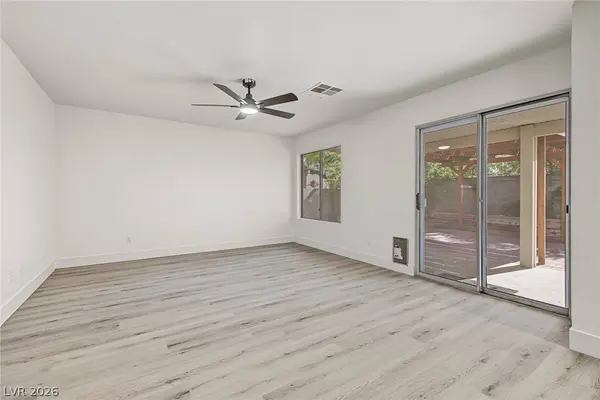 7721 Beach Falls CT, Las Vegas, NV 89149
