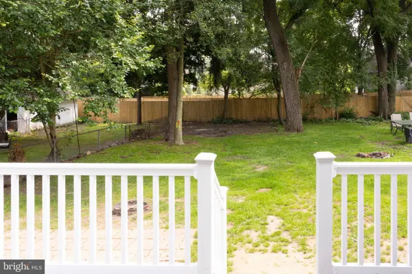 262 EAST LINDEN ST, Moorestown, NJ 08057