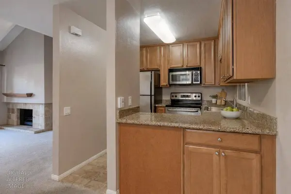 539 Woodside Oaks #6, Sacramento, CA 95825