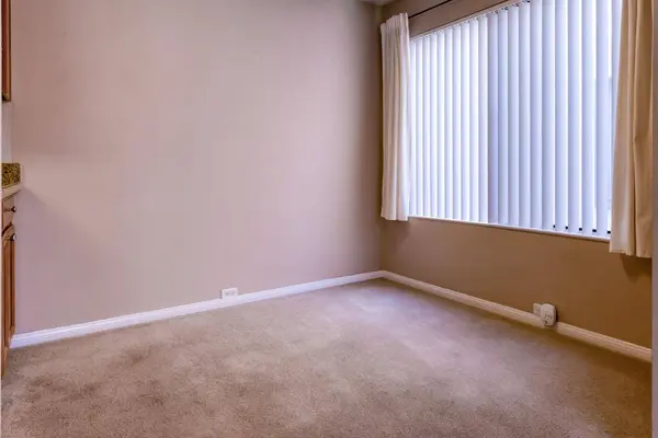 539 Woodside Oaks #6, Sacramento, CA 95825