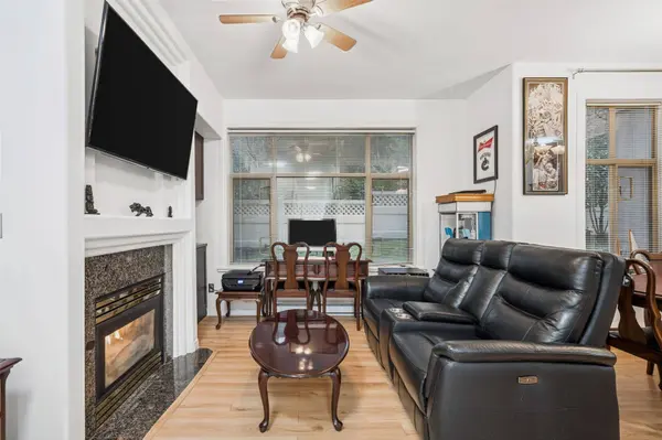 3176 Plateau BLVD #208, Coquitlam, BC V3E 3J2