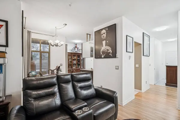 3176 Plateau BLVD #208, Coquitlam, BC V3E 3J2