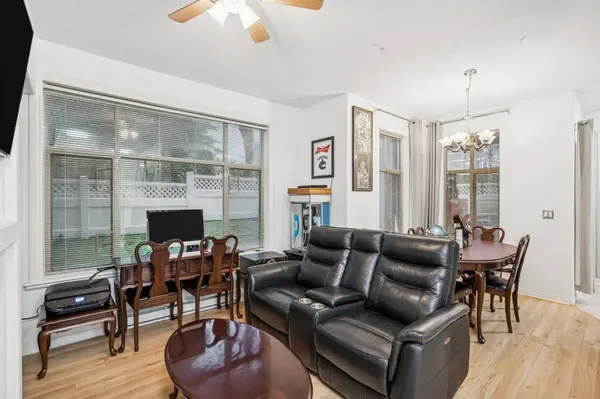 3176 Plateau BLVD #208, Coquitlam, BC V3E 3J2