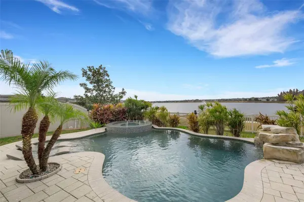 19613 LONG LAKE RANCH BLVD, Lutz, FL 33558