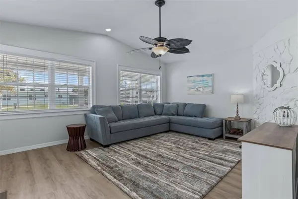 711 BAYSHORE DR, Tarpon Springs, FL 34689