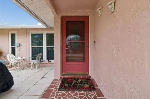 9252 GLEN MOOR LN, Port Richey, FL 34668