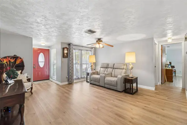 9252 GLEN MOOR LN, Port Richey, FL 34668