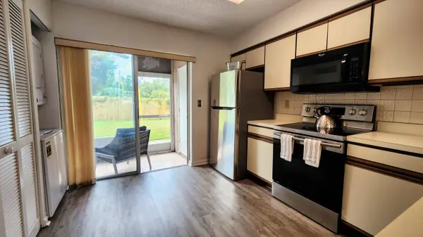 6440 Spring Flower DR #14, New Port Richey, FL 34653