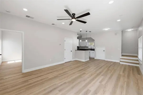 319 E HANLON ST, Tampa, FL 33604