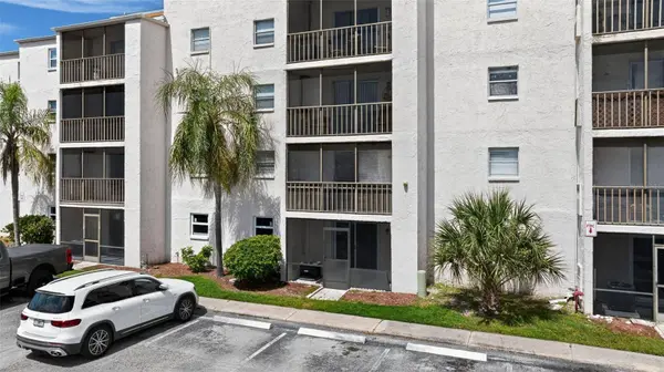 5541 BAY BLVD #203, Port Richey, FL 34668