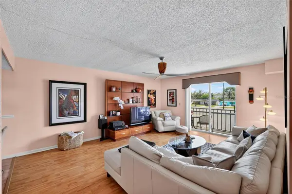 5541 BAY BLVD #203, Port Richey, FL 34668