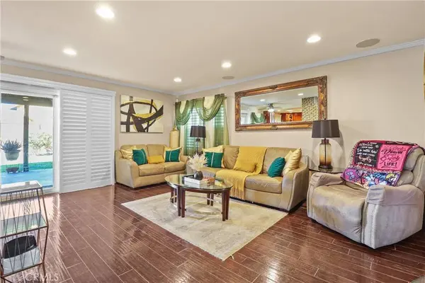 560 N Driftwood, Rialto, CA 92376