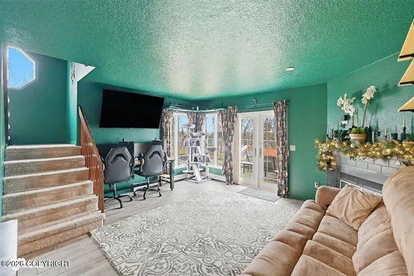 323 Portlock ST B, Kenai, AK 99611