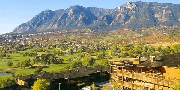  Cheyenne Mountain neighborhood 