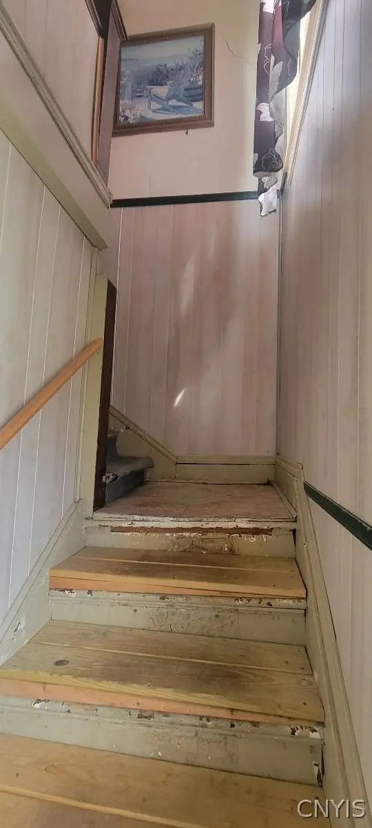 1002 W Dominick ST, Rome, NY 13440