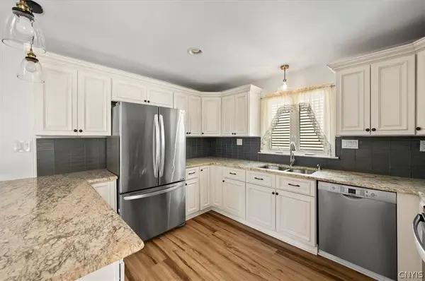 2515 Edgewood RD, Utica, NY 13501