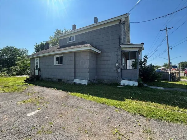 209-211 E Whitesboro, Rome, NY 13440