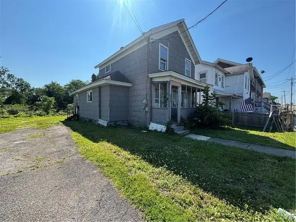 209-211 E Whitesboro, Rome, NY 13440