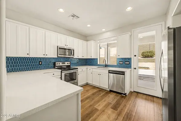 2618 W WAYNE Lane, Anthem, AZ 85086