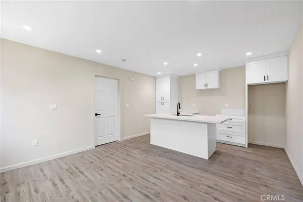 541 N Barbara #B, Azusa, CA 91702