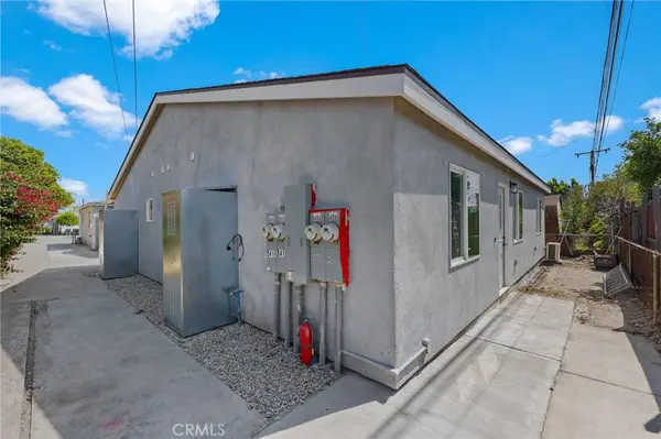 541 N Barbara #B, Azusa, CA 91702