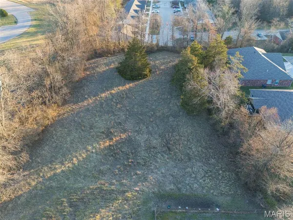 13 & 14 Jarvis PL, Farmington, MO 63640