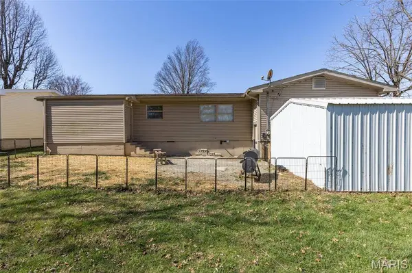 102 S Roosevelt ST, Desloge, MO 63601