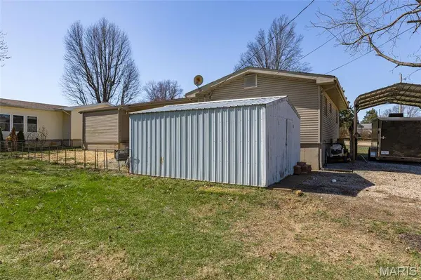 102 S Roosevelt ST, Desloge, MO 63601