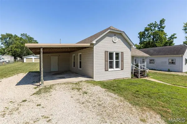 108 N White Oak ST, Desloge, MO 63601