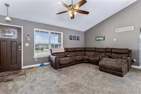 445 N Haven DR, Farmington, MO 63640