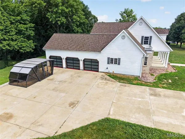 412 Willow Creek DR, Farmington, MO 63640