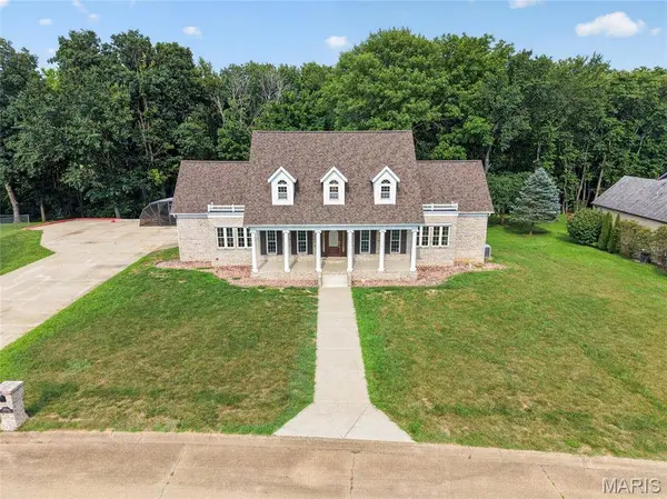 412 Willow Creek DR