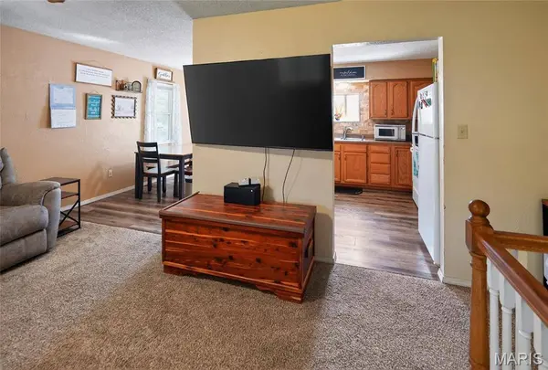 216 S Henderson ST, Park Hills, MO 63601