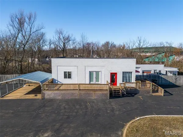 202 Lincoln DR, Fredericktown, MO 63645