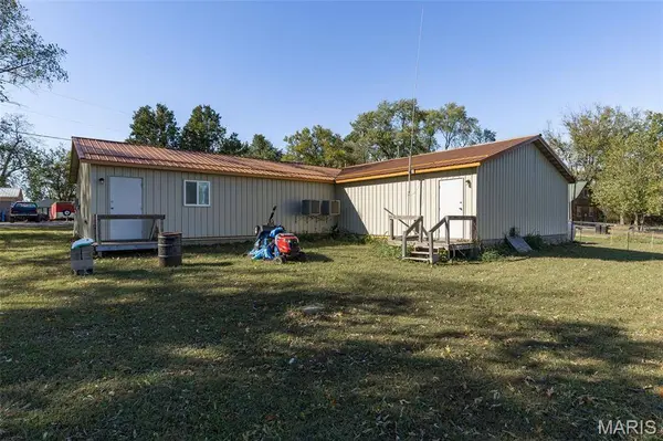 10046 Eye ST, Belgrade, MO 63622