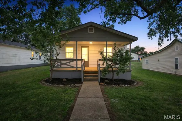 405 S Jackson ST, Desloge, MO 63601