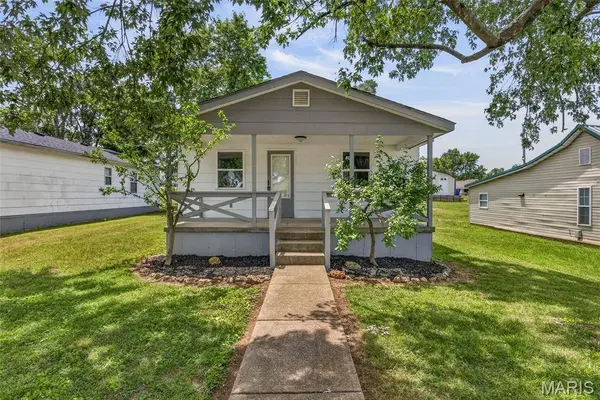 405 S Jackson ST, Desloge, MO 63601
