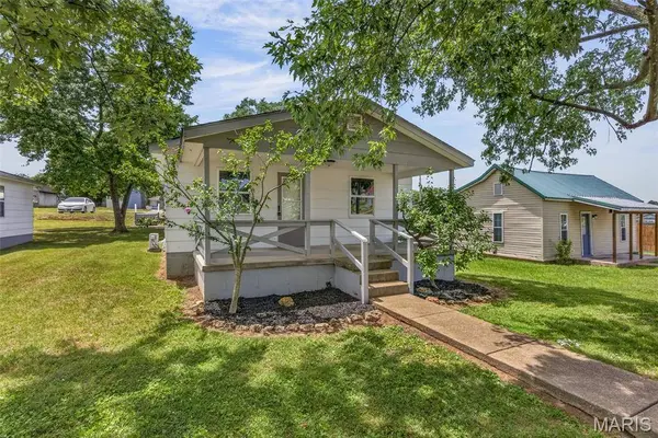 405 S Jackson ST, Desloge, MO 63601